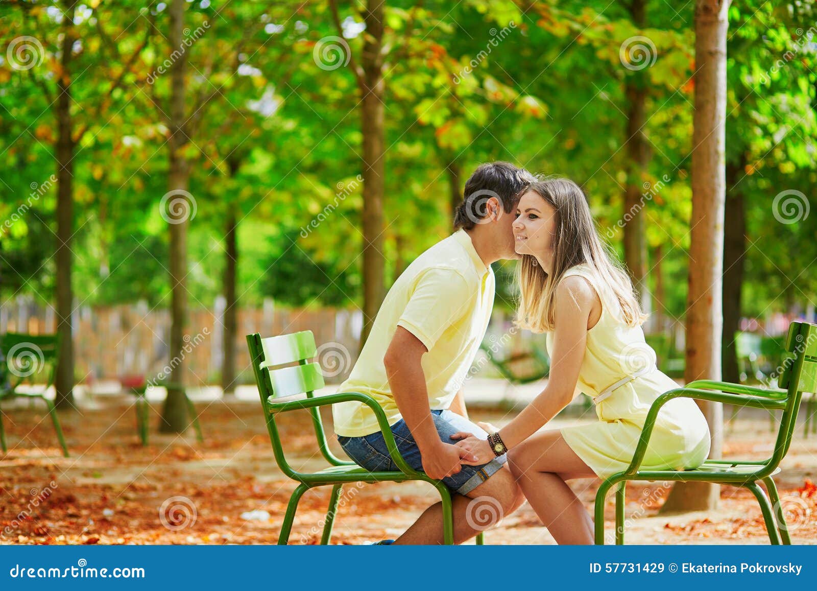 Salmadate: A Modern Approach to Online Internet Dating